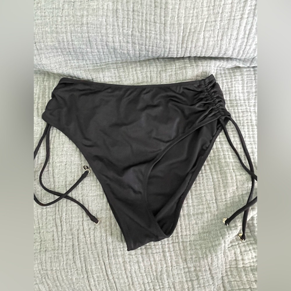 Victoria’s Secret Bikini Bottoms High Waisted Size Medium